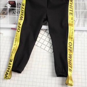 off white jogging